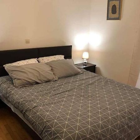 Cosy & Functional Pied-A-Terre Apartment Athens Luaran gambar