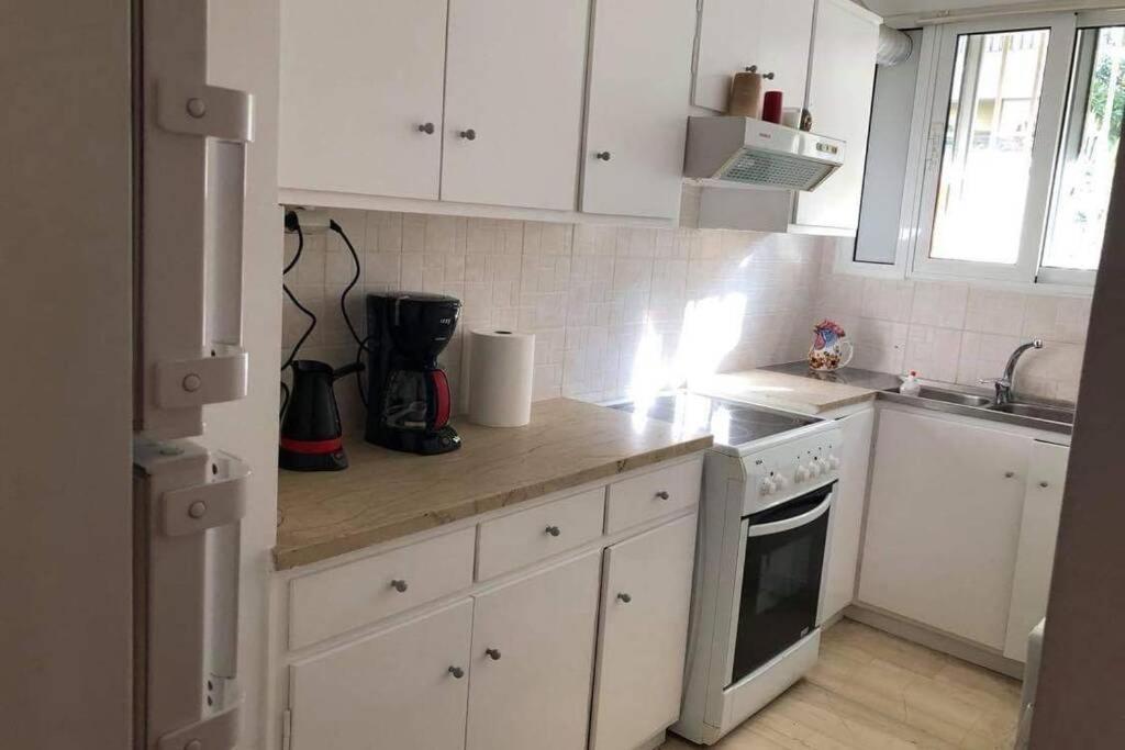 Cosy & Functional Pied-A-Terre Apartment Athens Luaran gambar